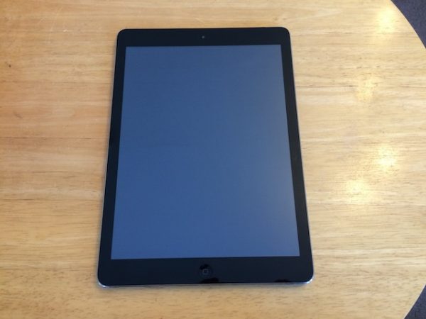 ipad air・iphone5c修理 【スマートファボ新所沢】