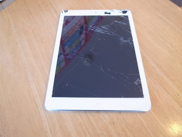 ipad miniガラス割れ修理 新所沢のお客様