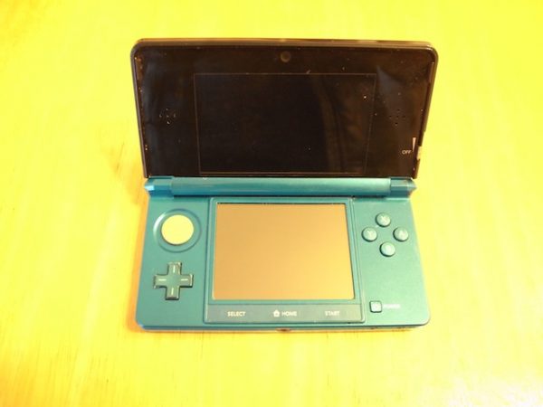 任天堂3DSLL スライドパッド修理 所沢市のお客様