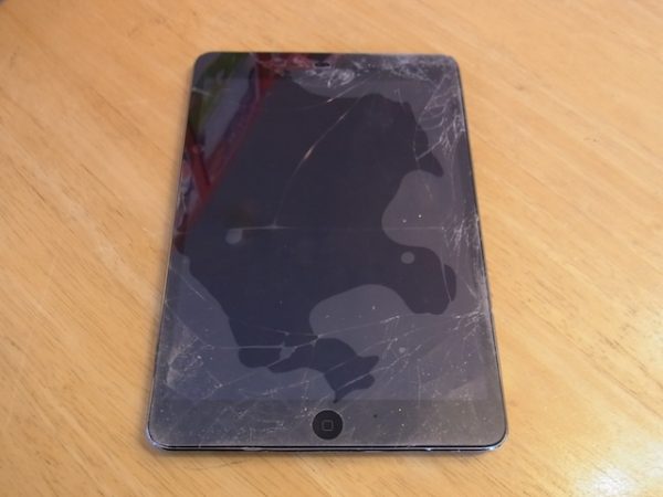 ipad mini/ipod classic/ipod touch5修理　狭山のお客様