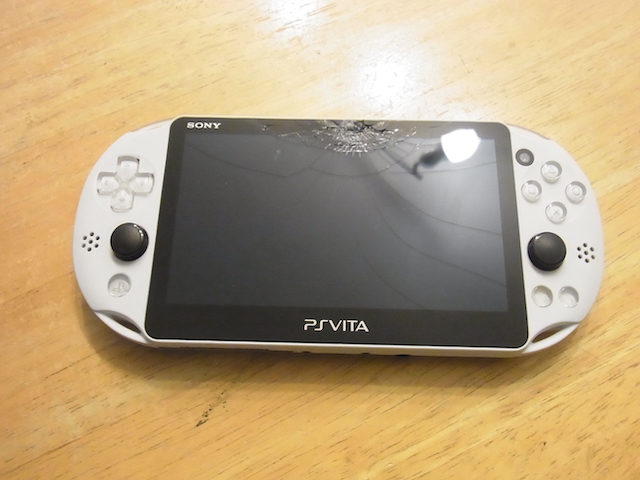 PSvita2000液晶故障修理　新所沢の修理店