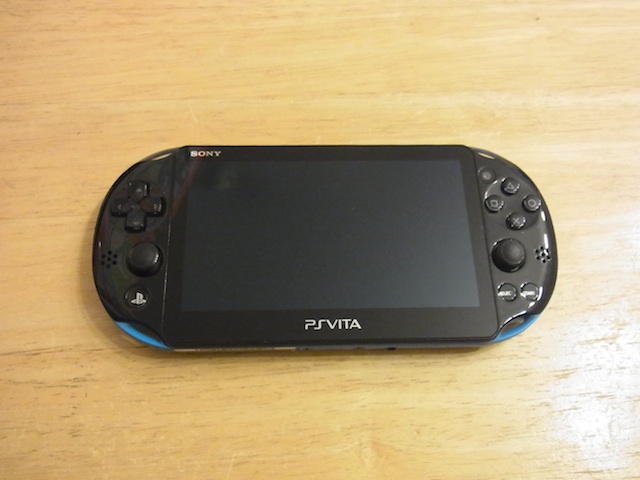 狭山市からご来店　PSvita2000ボタン故障修理