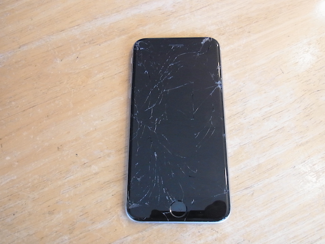 狭山市のお客様　iPhoneの持ち込み修理なら！