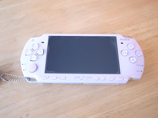PSP3000・イヤホン・iphone6修理　スマートファボ新所沢店　パルコすぐ近く